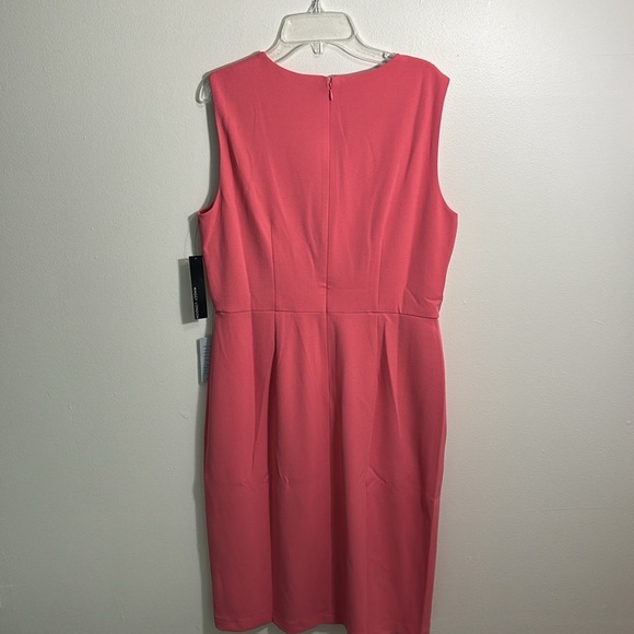 Maggy London Pink Sheath Midi Dress with Slit - Picture 9 of 10